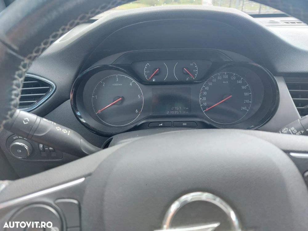 Opel Crossland - 8