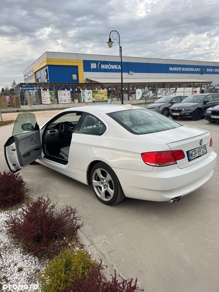 BMW Seria 3 325d - 15