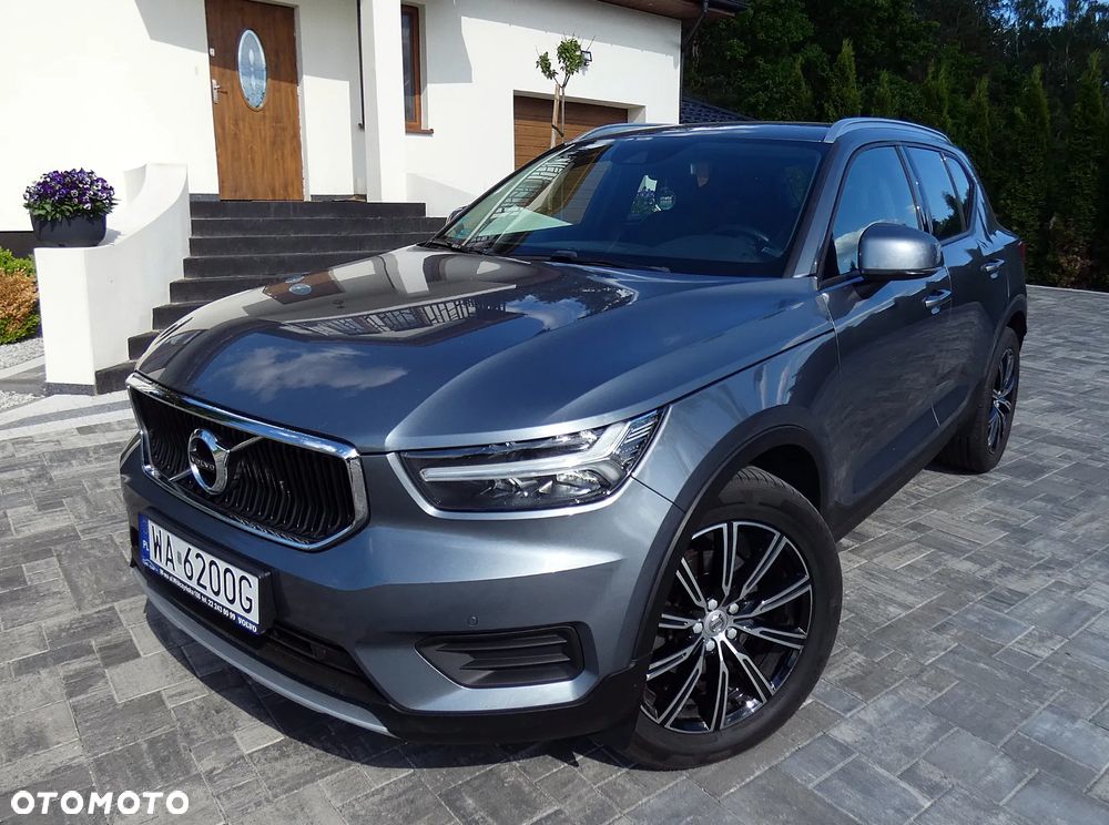 Volvo XC 40 D4 AWD Momentum (Intro Edition) - 29