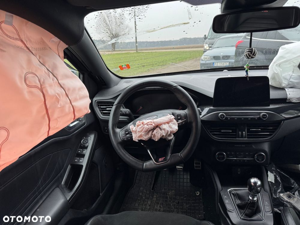 Ford Focus 2.3 EcoBoost ST Edition - 10