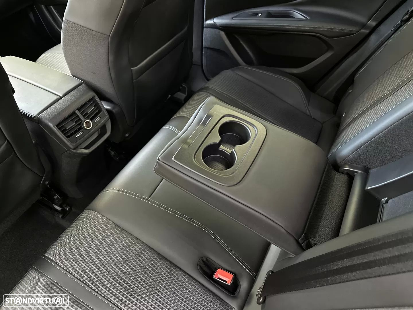 Peugeot 3008 1.6 Hybrid Allure Pack e-EAT8 - 15