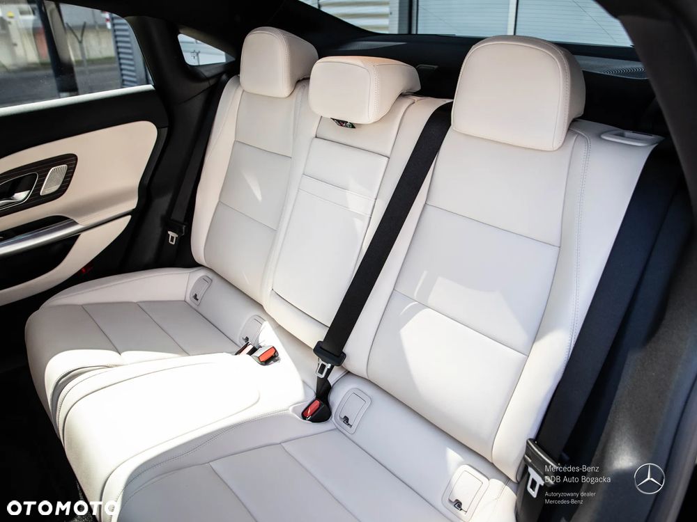 Mercedes-Benz CLA 220 mHEV 4-Matic 8G-DCT - 12