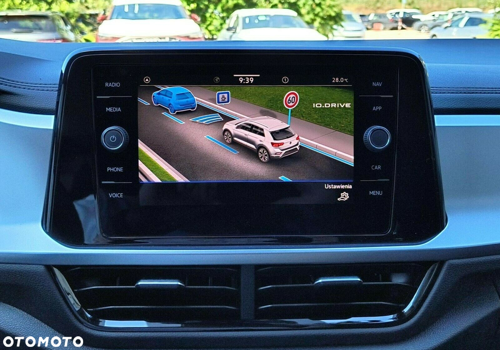Volkswagen T-Roc 1.5 TSI Life Plus DSG - 23