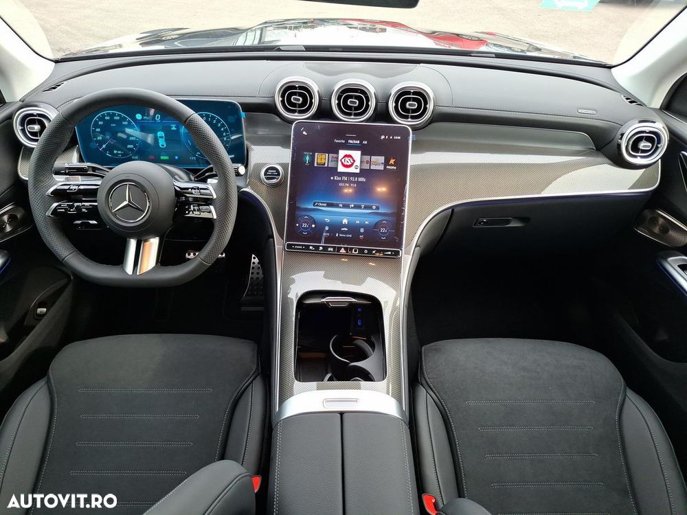 Mercedes-Benz GLC Coupe 300 e 4MATIC - 11