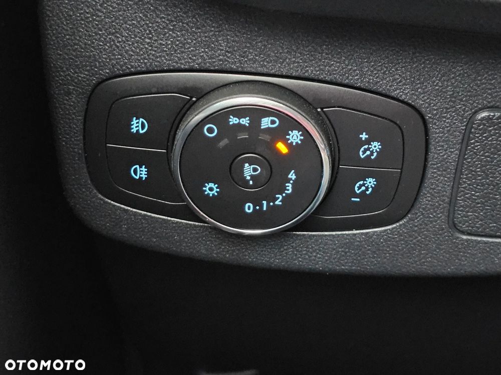 Ford Puma 1.0 EcoBoost Hybrid TITANIUM - 36