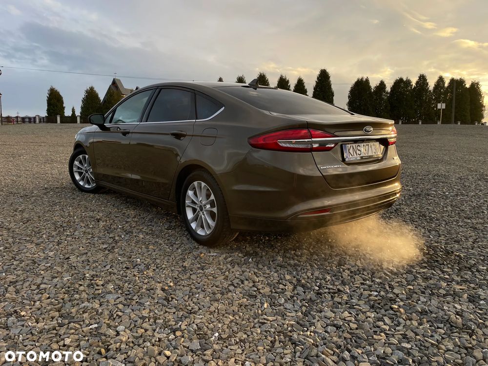 Ford Fusion - 2