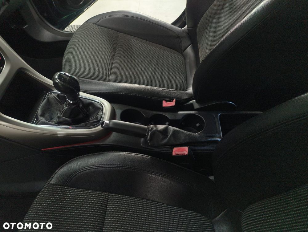 Opel Astra - 22
