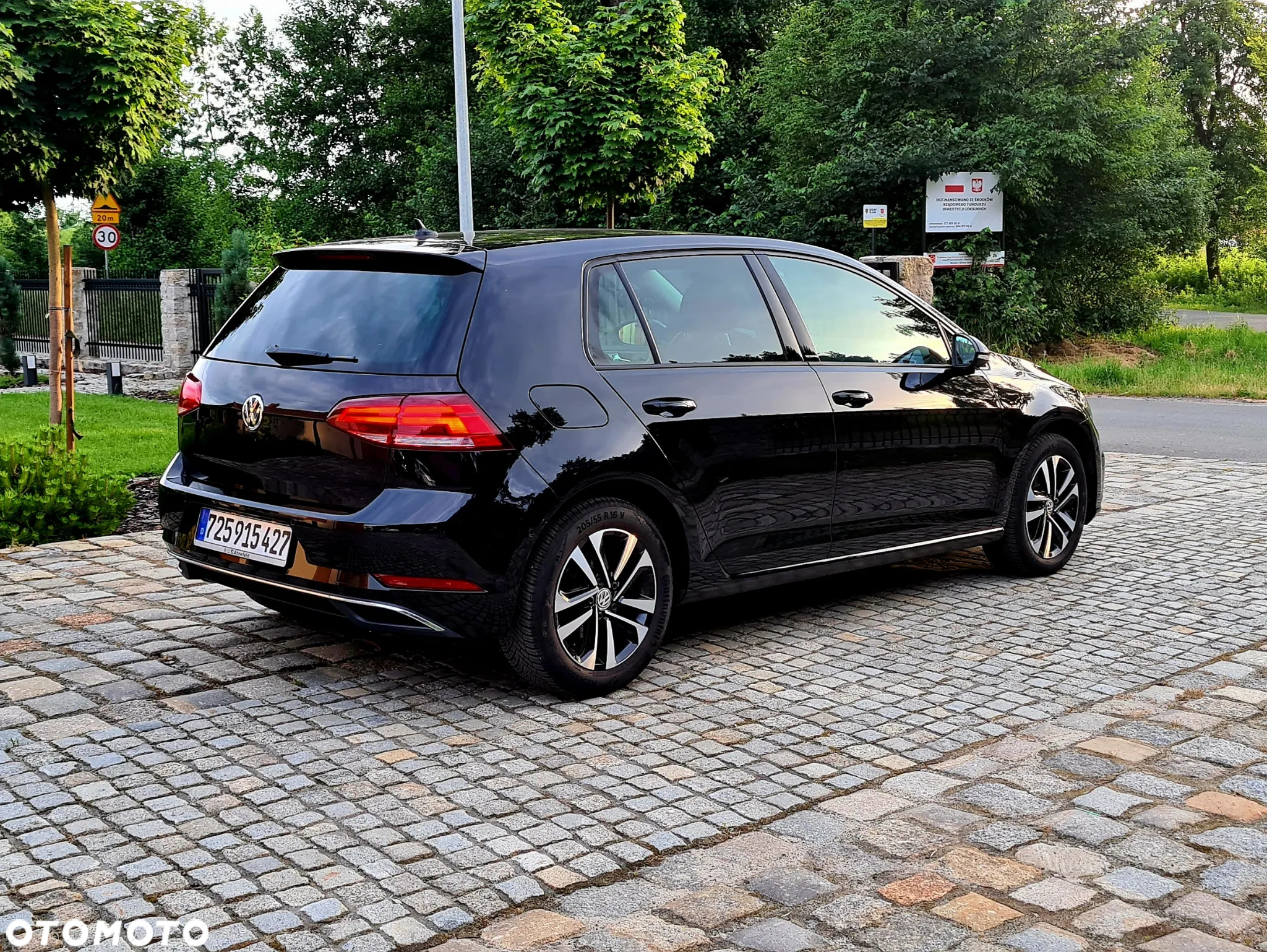 Volkswagen Golf VII 1.5 TSI BMT Evo IQ Drive - 3