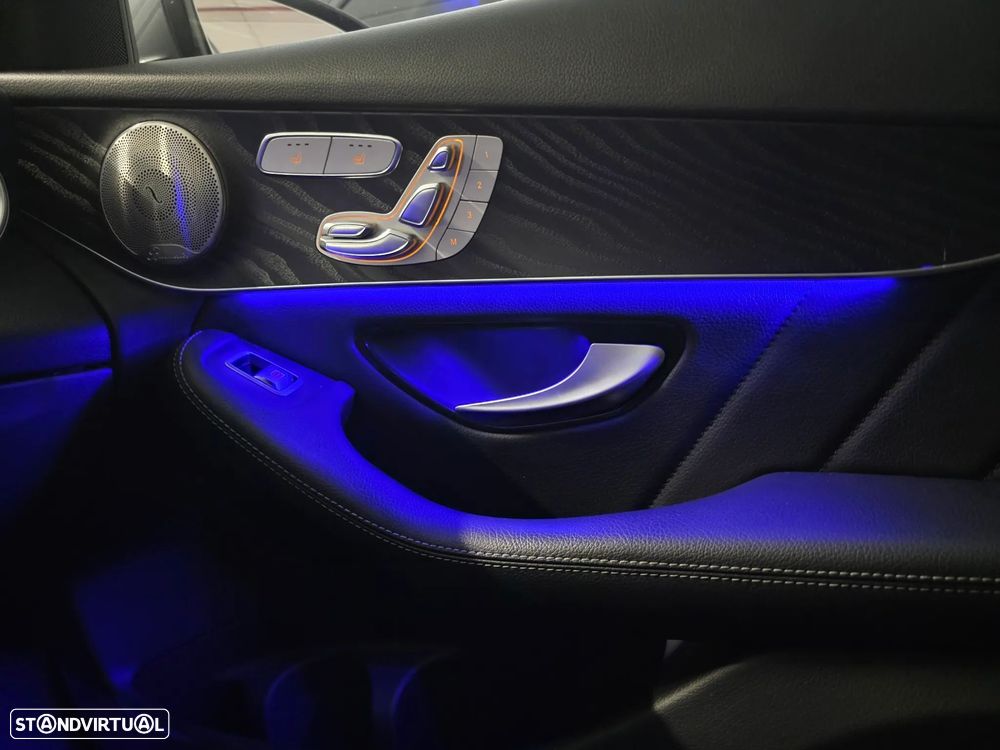 Mercedes-Benz GLC 300 d 4Matic 9G-TRONIC AMG Line - 31