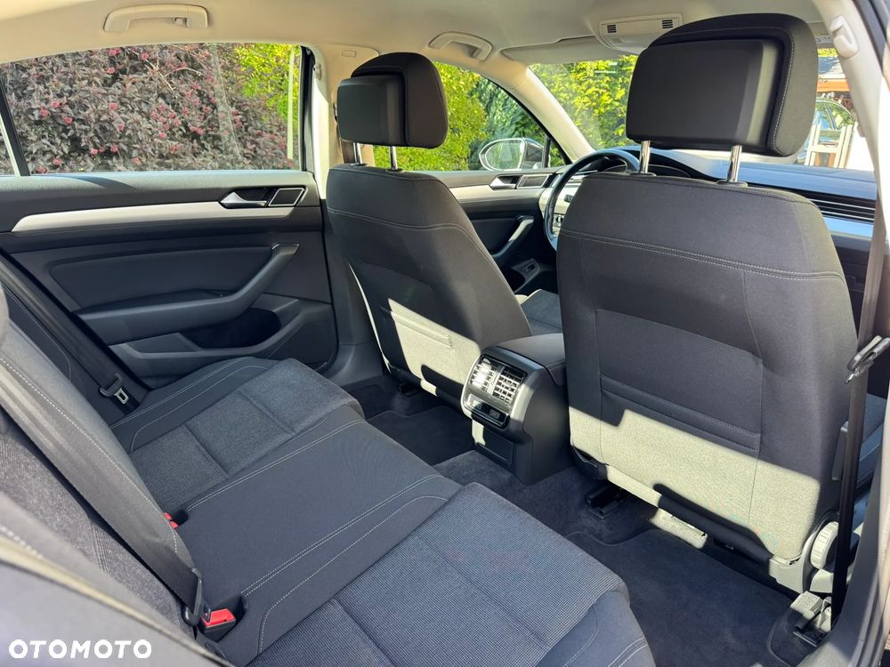 Volkswagen Passat 1.4 TSI BMT ACT Comfortline - 11