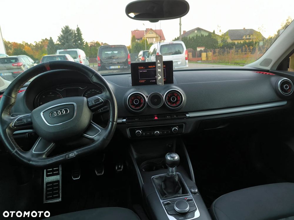 Audi A3 Sportback - 14