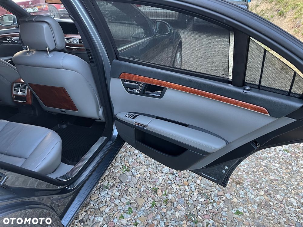 Mercedes-Benz Klasa S 500 4Matic 7G-TRONIC - 15