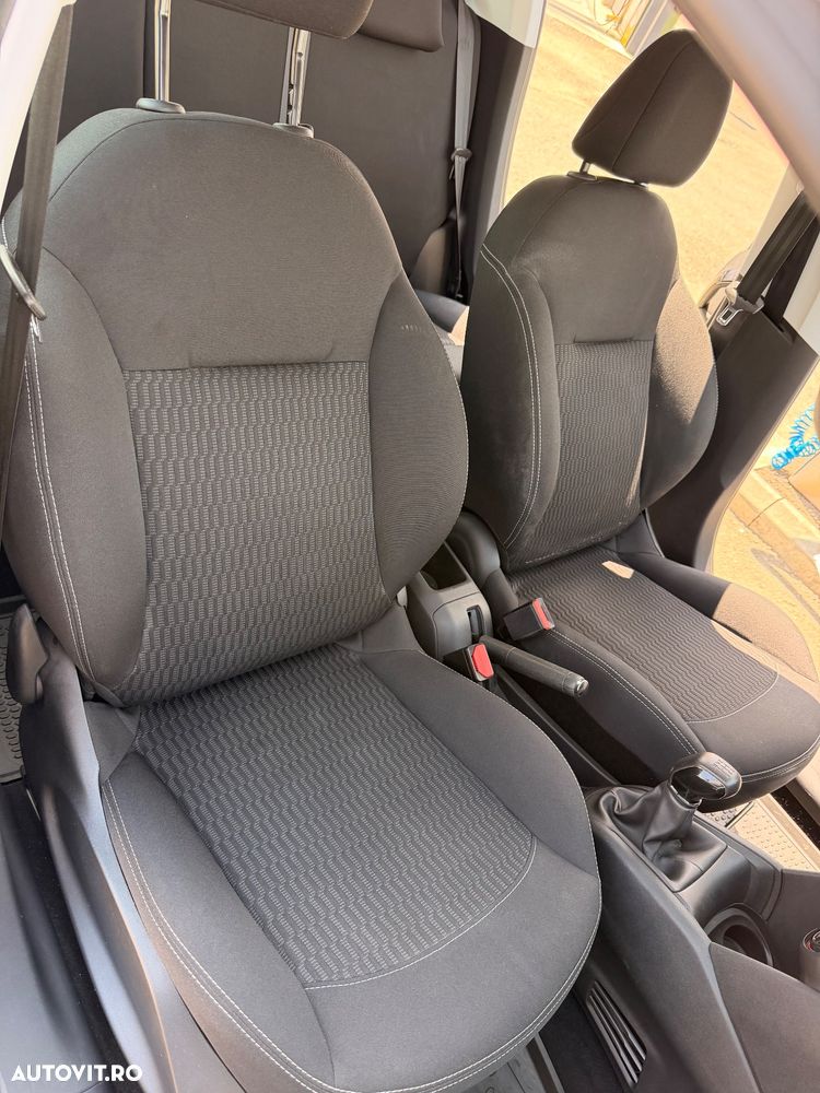 Peugeot 208 1.2 L PureTech Active - 9