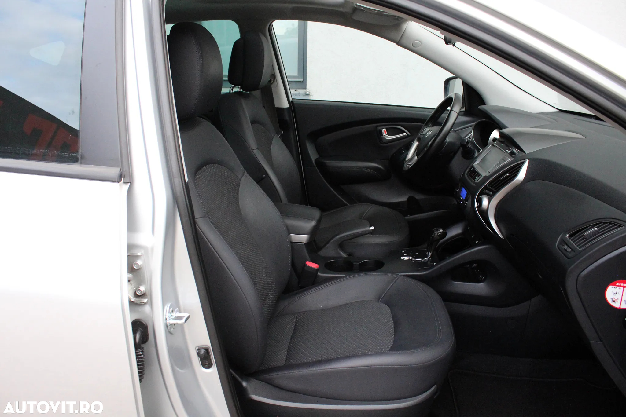 Hyundai ix35 2.0 CRDI 4WD Automatik Premium - 8