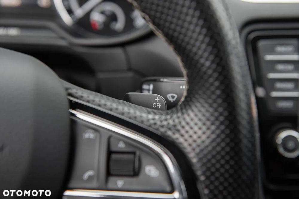 Skoda Octavia 2.0 TDI (Green tec) 4x4 DSG RS - 26