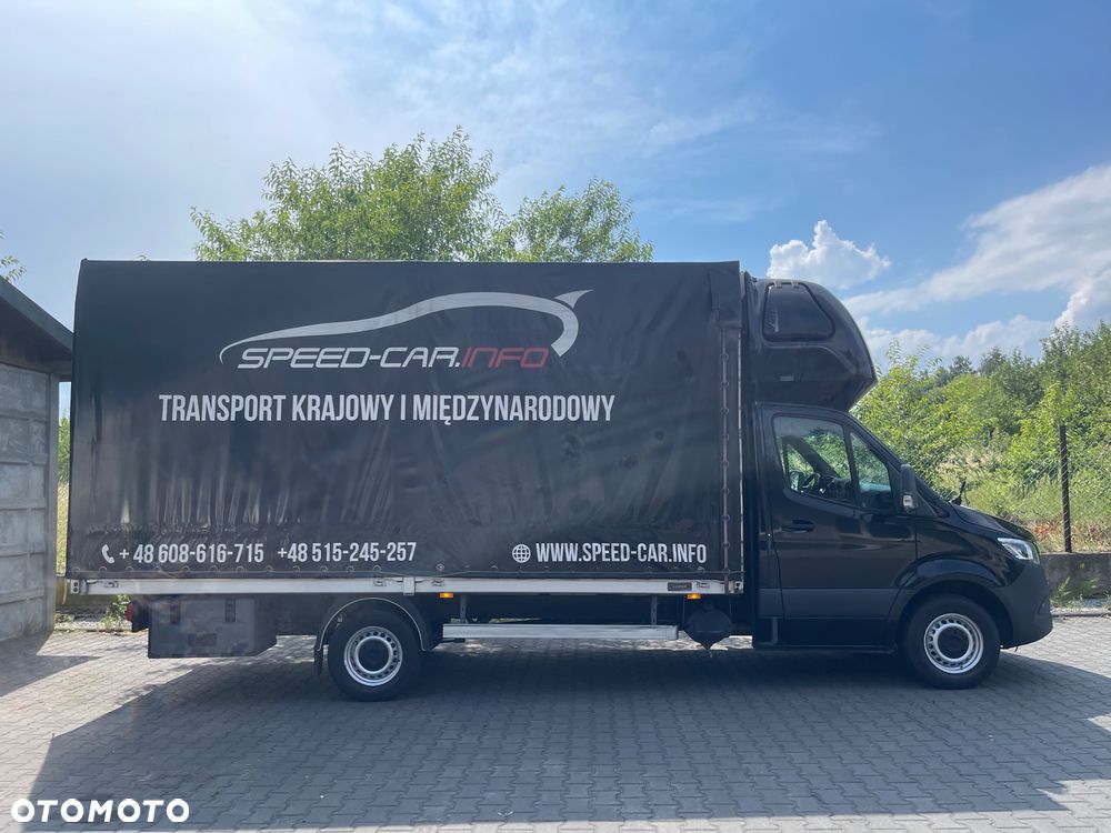 Mercedes-Benz Sprinter - 2