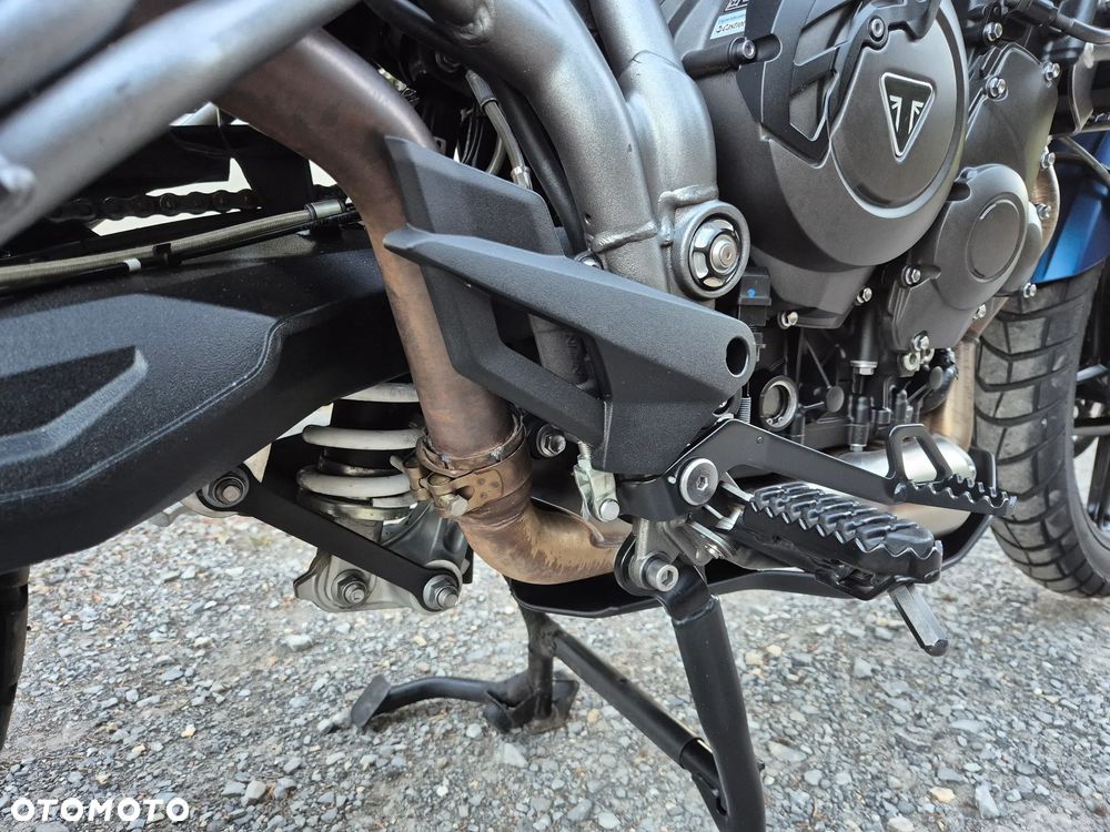 Triumph Tiger - 25