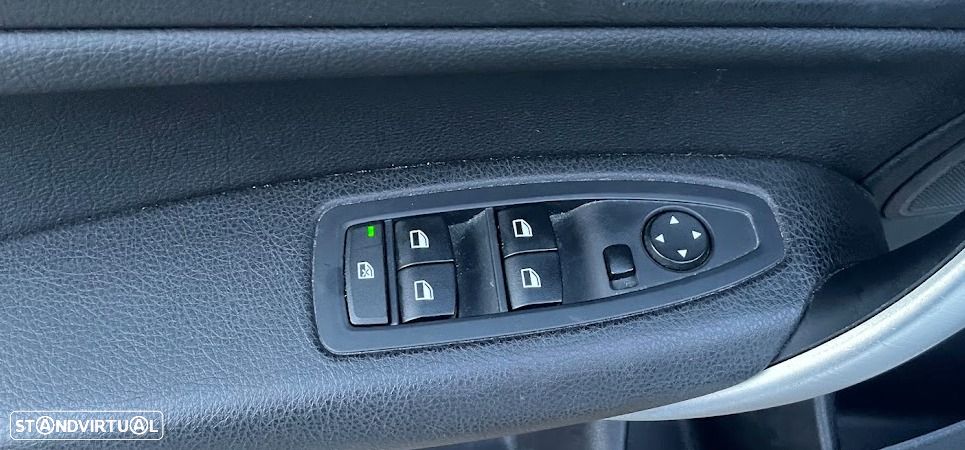 BMW 116 d Sport Line - 24