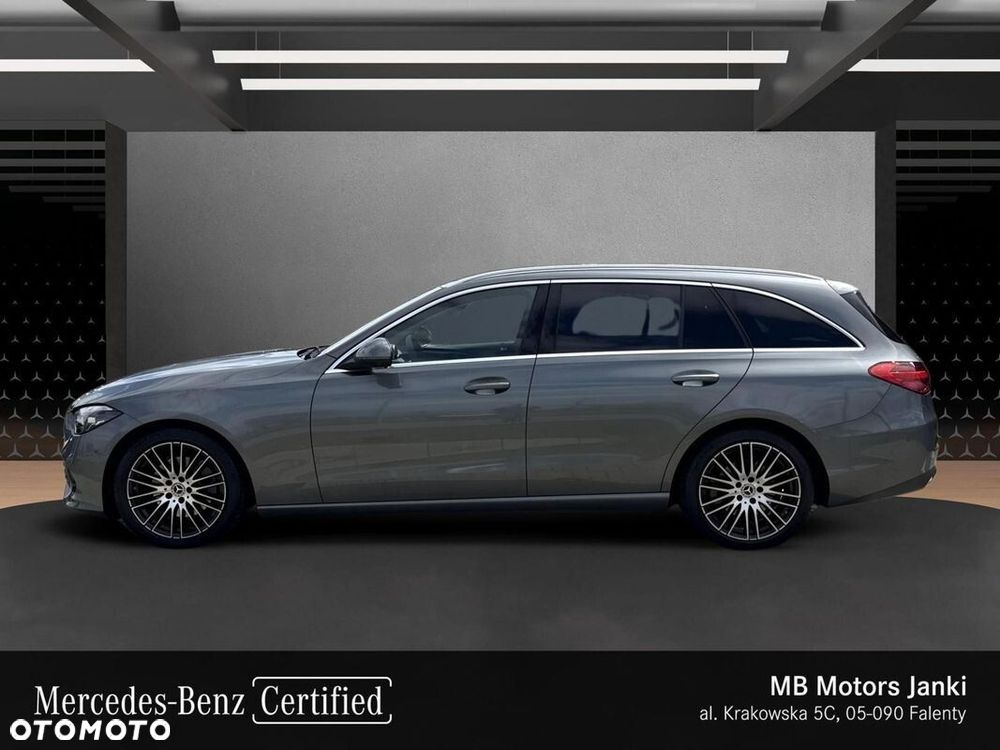 Mercedes-Benz C-Class 2025 photo 2