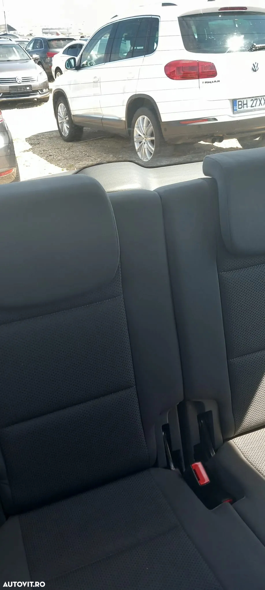 Volkswagen Touran - 10