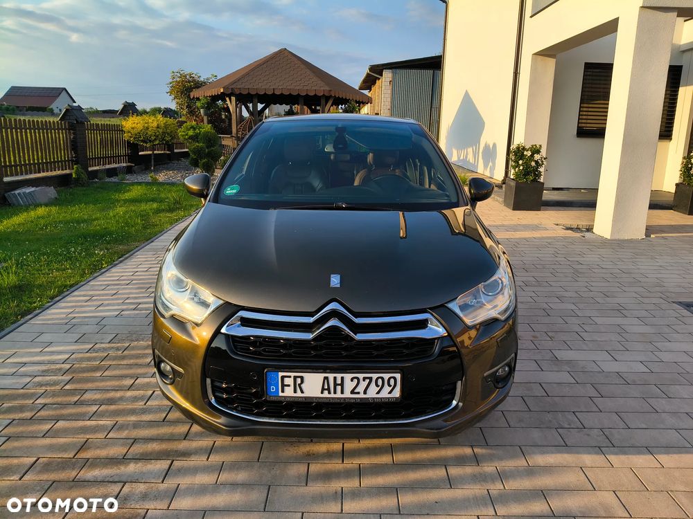 Citroën DS4 HDi 165 SoChic - 2