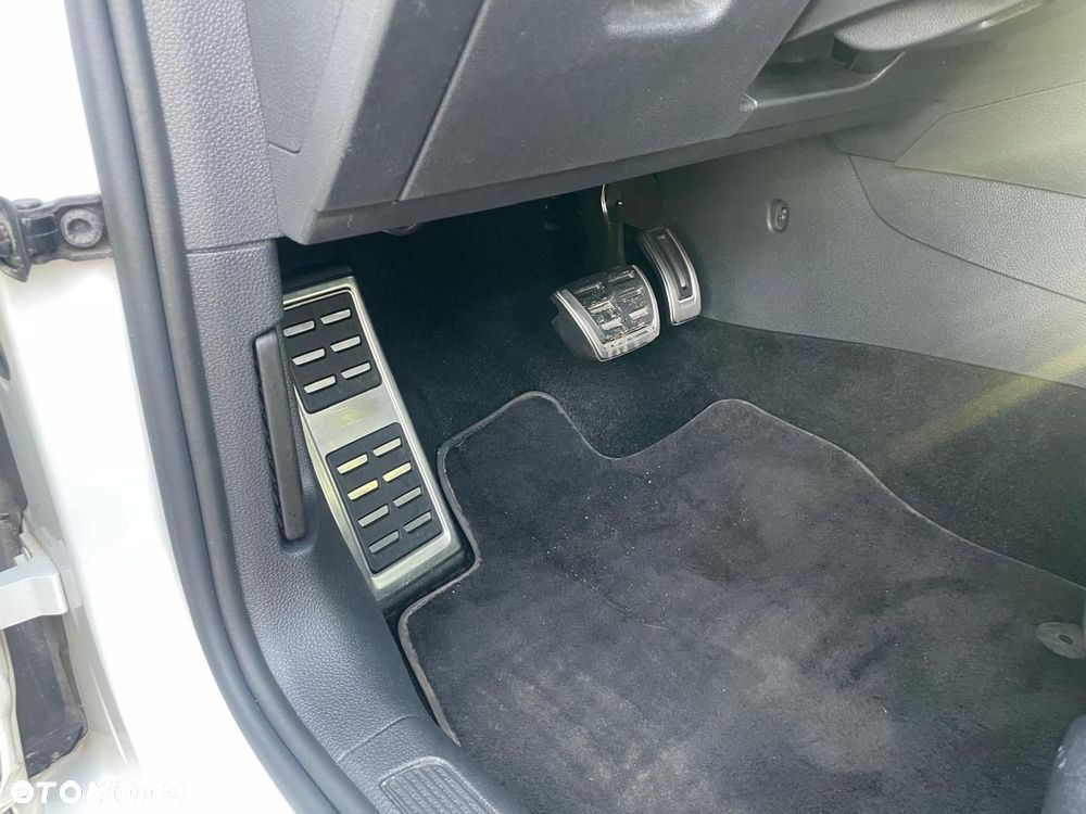 Volkswagen Golf Alltrack - 11