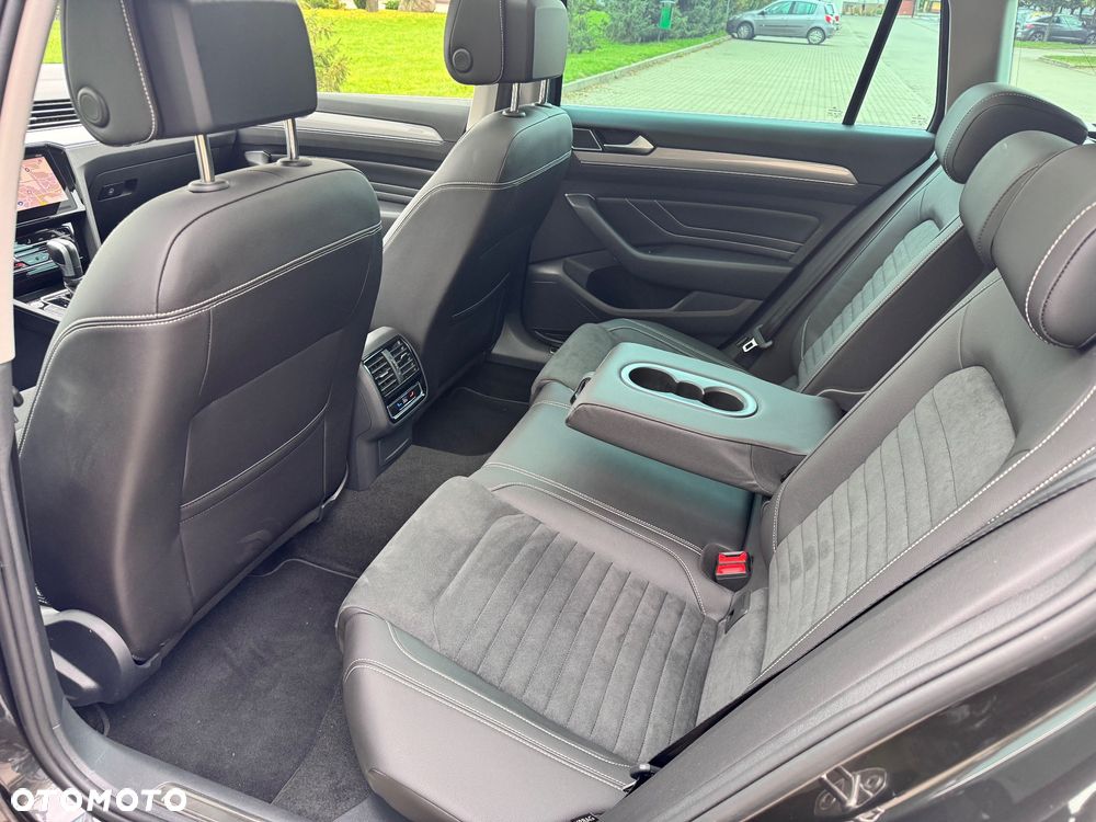 Volkswagen Passat Variant 1.5 e-Hybrid OPF DSG Business - 19