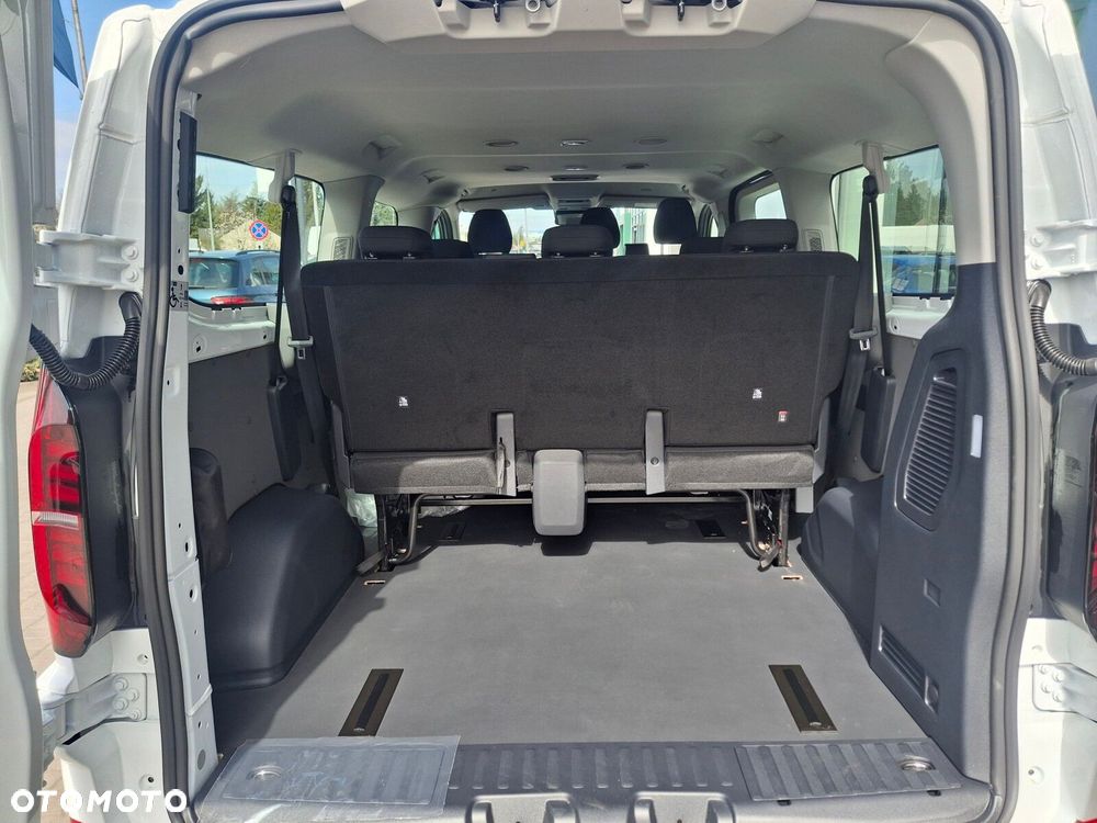 Volkswagen Transporter - 29