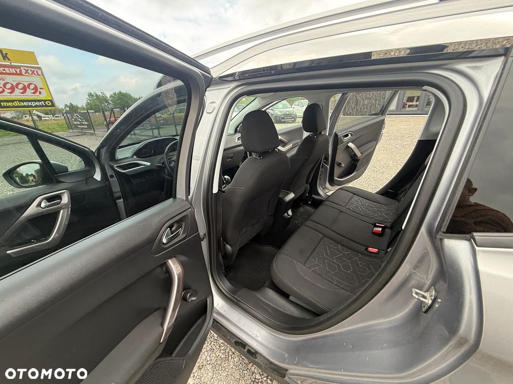 Peugeot 2008 e-HDi FAP 92 STOP & START Active - 24