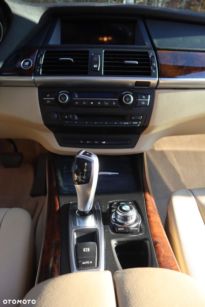 BMW X5 xDrive35i - 30