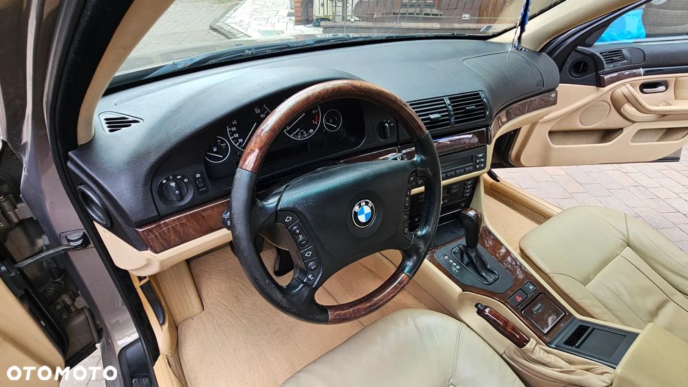 BMW Seria 5 - 28