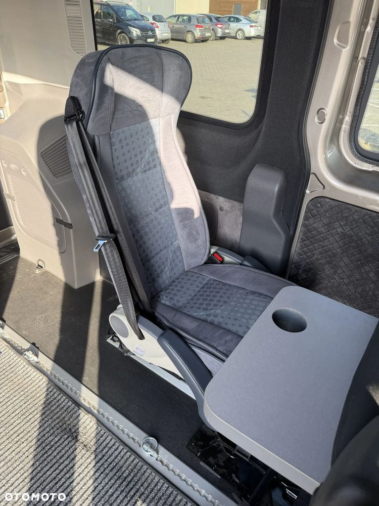 Ford Transit - 13