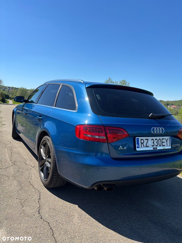 Audi A4 Avant 2.0 TDI DPF Ambition - 4