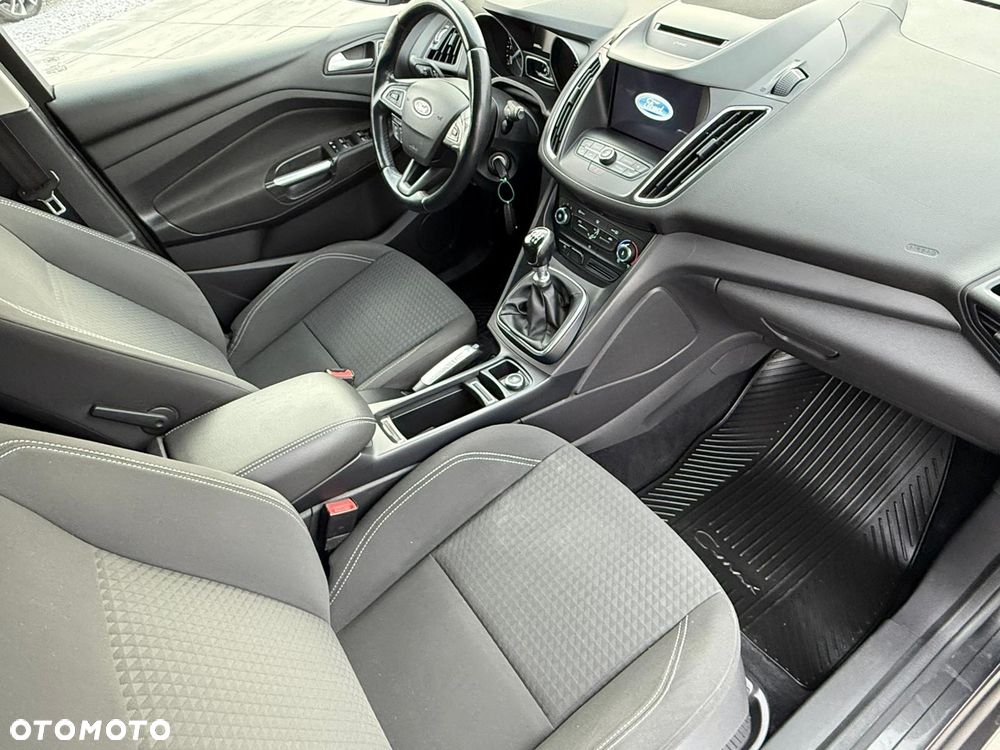 Ford Grand C-MAX - 12