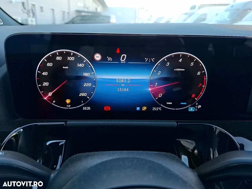 Mercedes-Benz GLA 220 4MATIC MHEV - 22