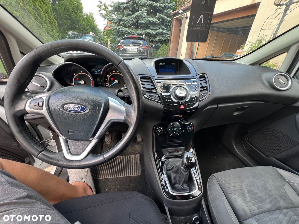 Ford Fiesta 1.6 TDCi Titanium X - 14