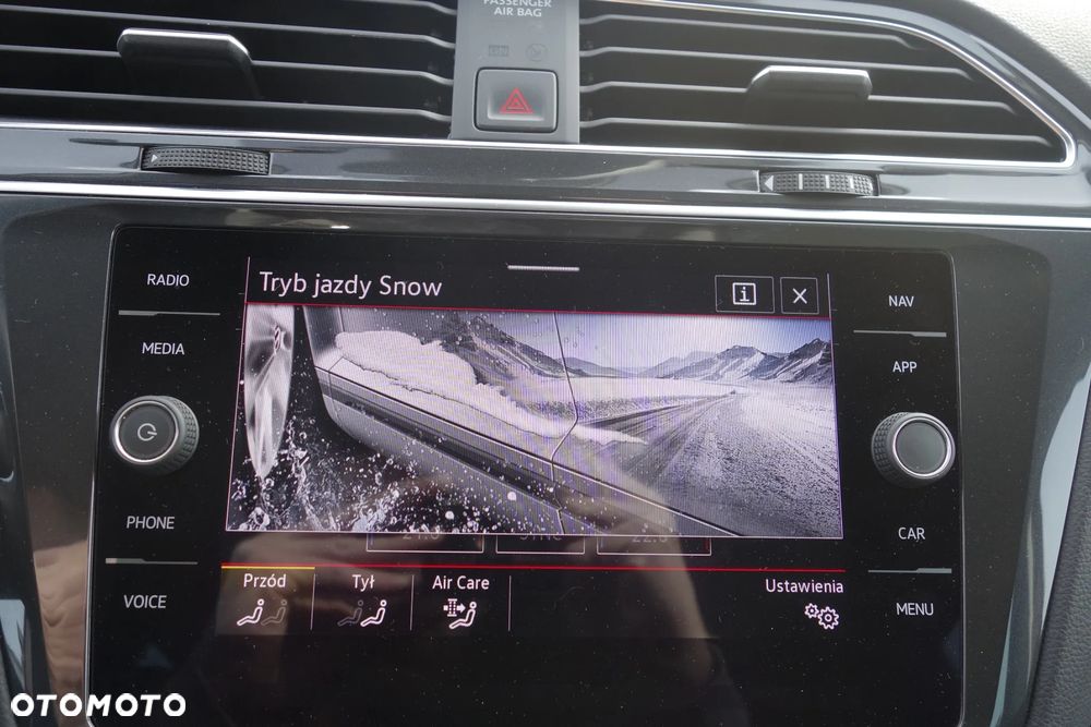 Volkswagen Tiguan 2.0 TSI 4Mot Elegance DSG - 32