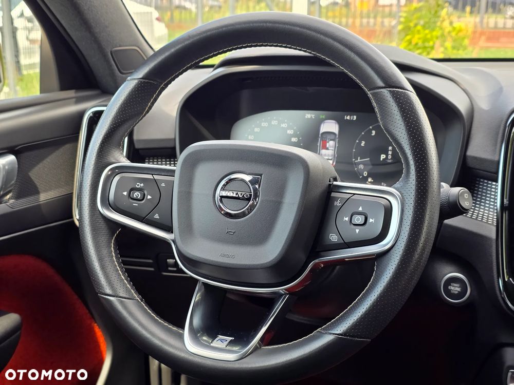 Volvo XC 40 T3 R-Design - 19