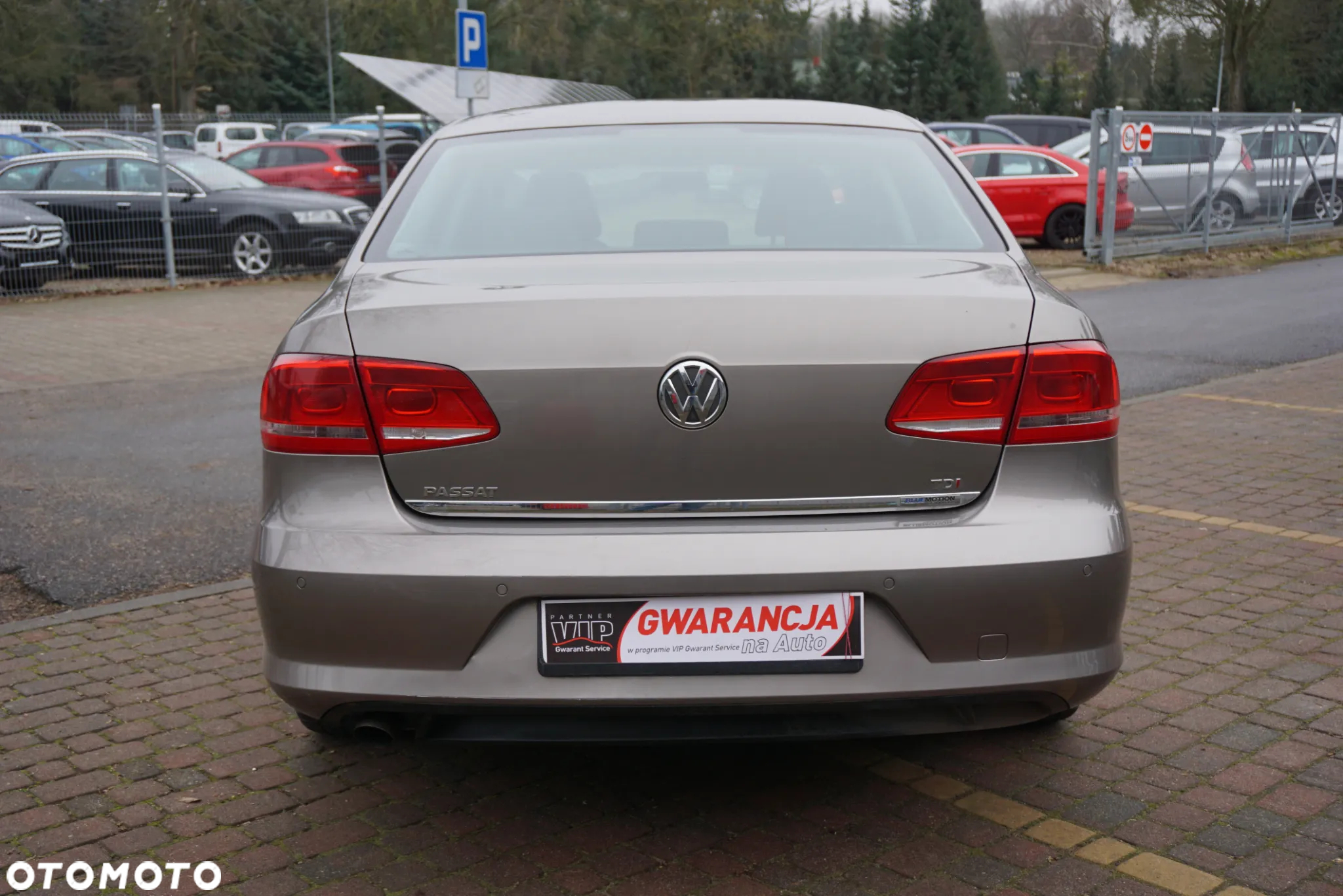 Volkswagen Passat 1.6 TDI DPF BlueMotion - 4