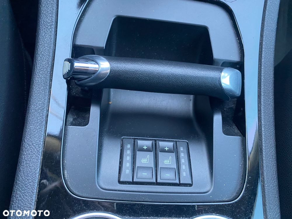 Ford S-Max 2.0 TDCi DPF Titanium X - 37