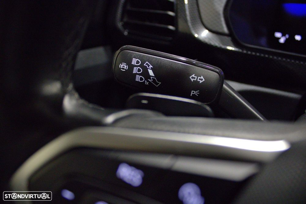 VW T-Cross 1.0 TSI Urban DSG - 36