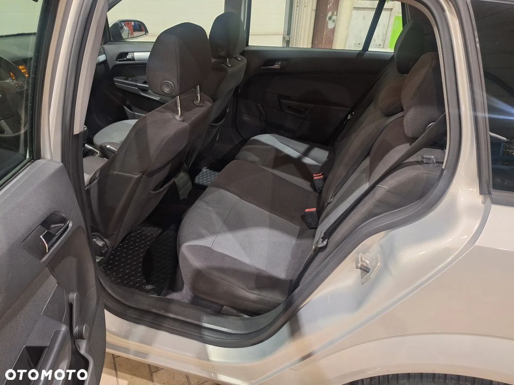 Opel Astra - 19