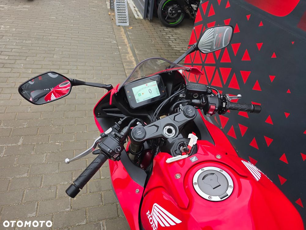 Honda CBR - 19