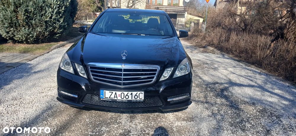 Mercedes-Benz Klasa E 220 CDI BlueEff Avantgarde - 3