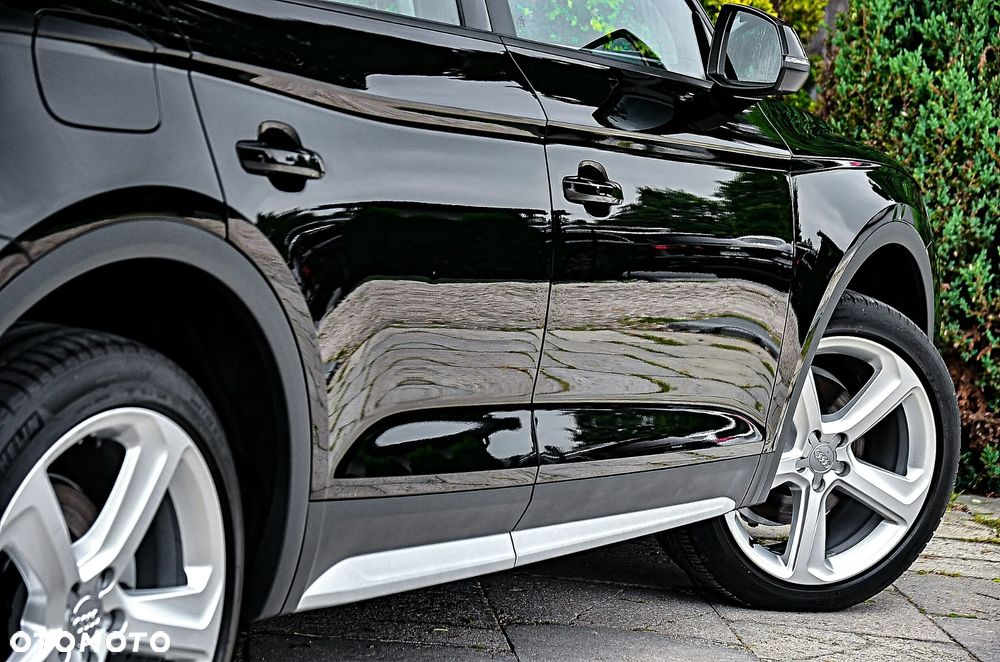 Audi Q5 35 TDI quattro S tronic design - 17