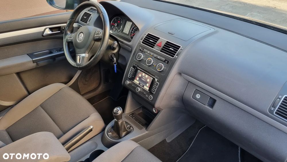 Volkswagen Touran 1.6 TDI DPF BlueMotion Technology Comfortline - 12