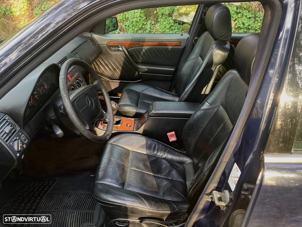 Mercedes-Benz C 220 D Elegance - 4