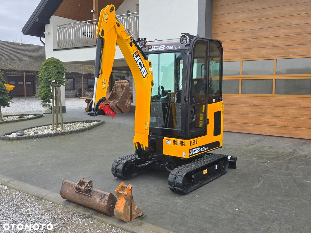 JCB JCB JCB JCB 19 C -1 ful opcja najbogatsza jak nowa mini koparka sprowadzona 8020 1 wł 8018 okazja 16 - 29