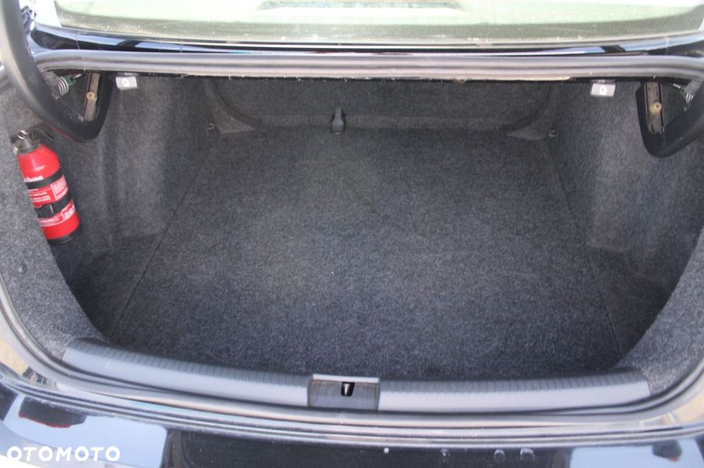 Volkswagen Jetta - 13