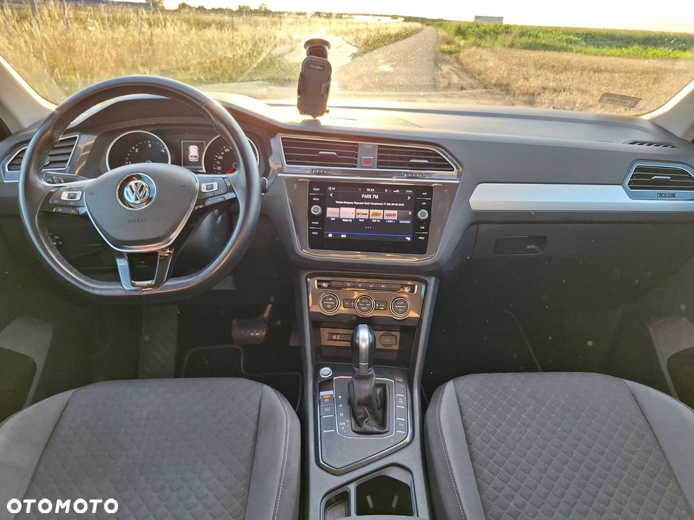 Volkswagen Tiguan - 16